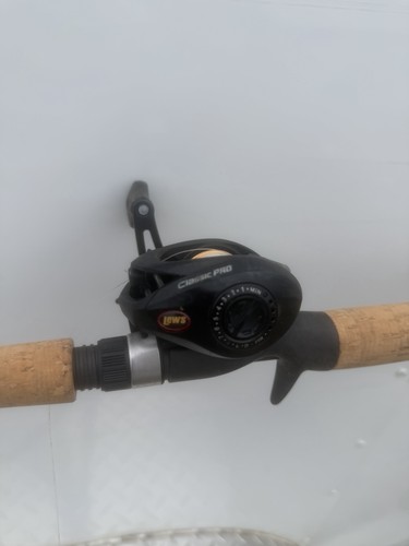 Lew's Classic Pro Baitcast Combo Casting Rod & Reel Cork Handle Pre-Spooled