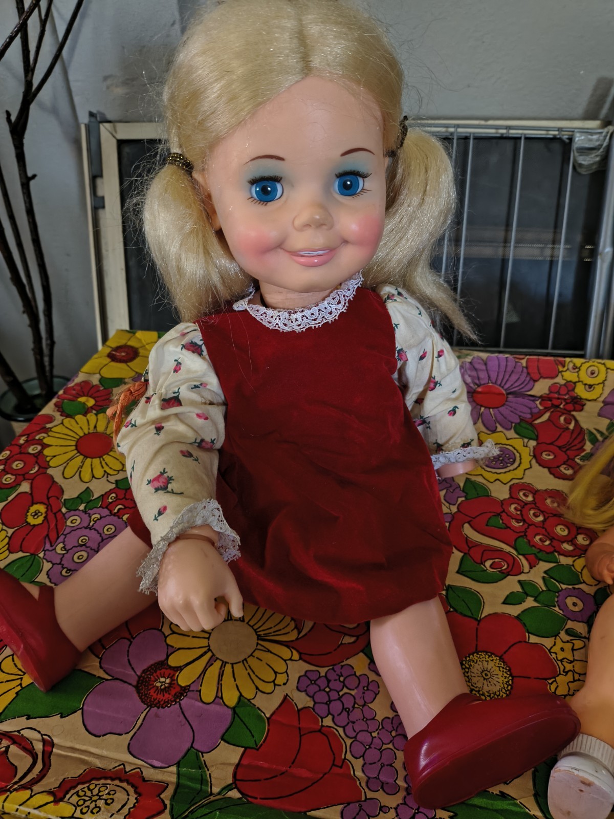 Kenner Crumpet Doll With Original Clothes And Shoes Missing A Hand