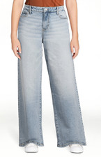 No Boundaries Womens High Rise Baggy Wide Leg Jeans 32" Inseam Light Wash Sz XS