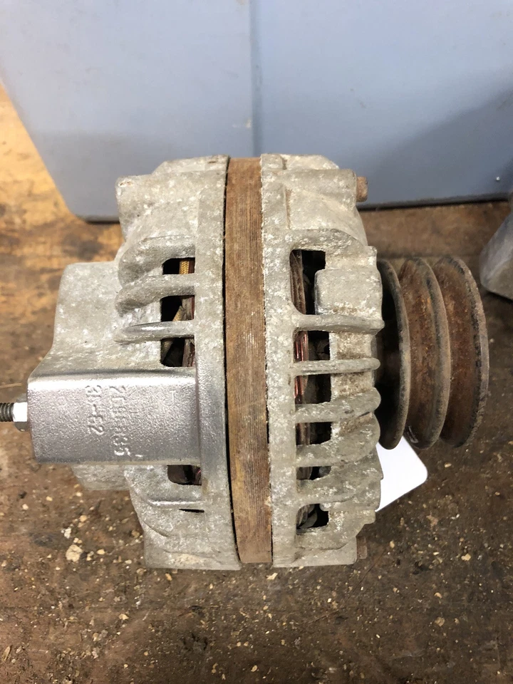 Alternador Mopar 1962 de fábrica 2098535 Dodge Plymouth Chrysler fecha 35 62 Foto 2 de 4