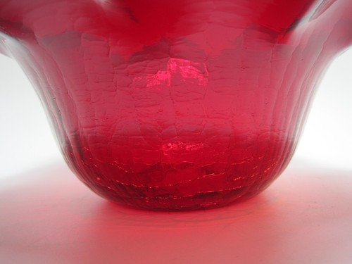 Vintage Blenko Large Bowl 12” Ruffled-Edge Fluted Ruby Crackle Glass - Picture 4 of 6