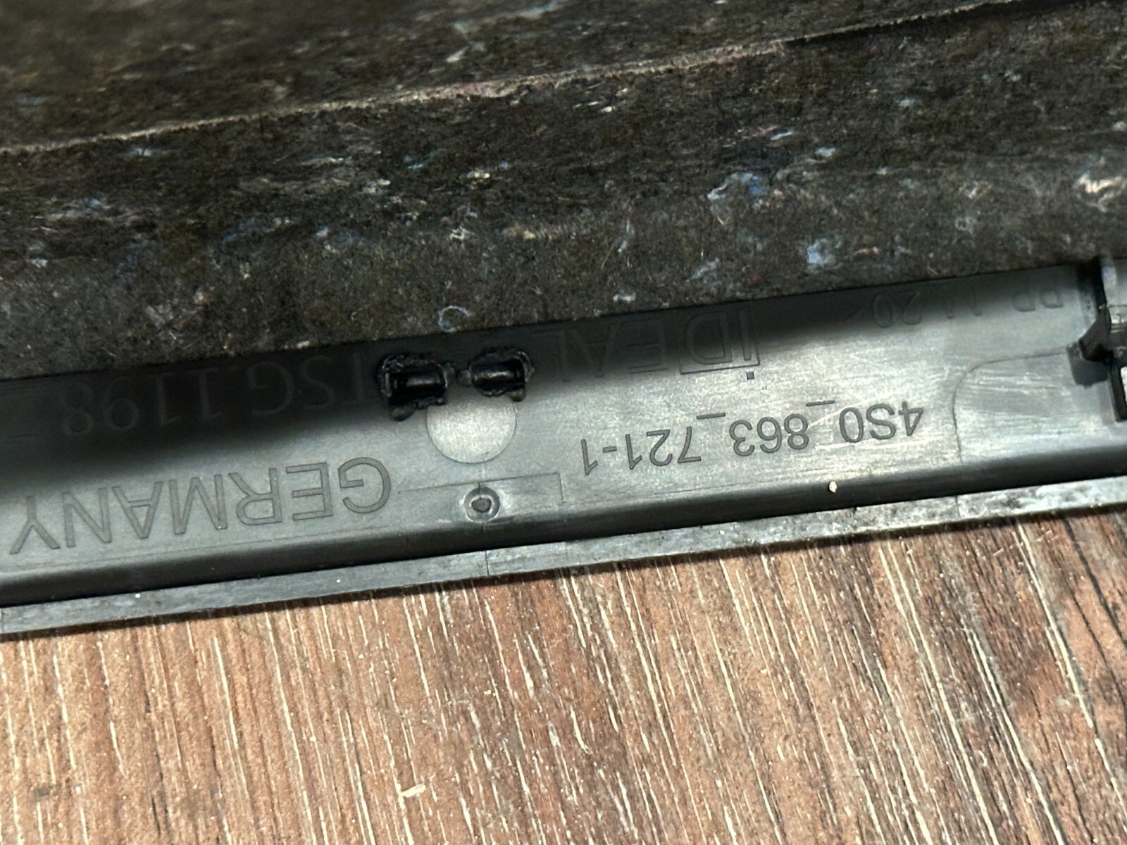 2021 AUDI R8 FRONT FRUNK STORAGE COMPARTMENT ASSEMBLY OEM 4S0 863 721
