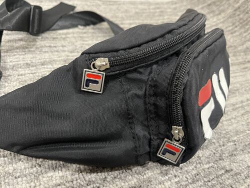 FILA Fanny Pack Classic Black 3 Pocket Waist Wallet Bum Bag Great Condition - Picture 3 of 9