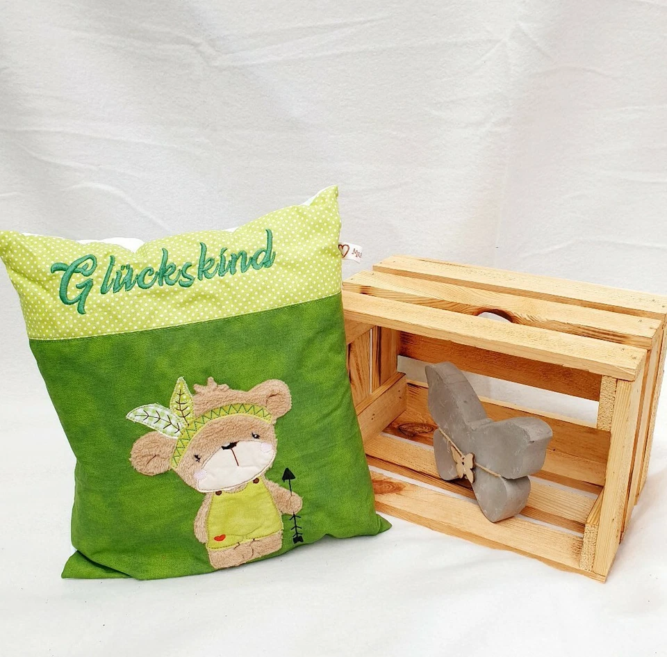 Kissen mit Namen Aufschrift bestickt Geburt Geschenk personalisiert  Handmade - Bild 2 von 4