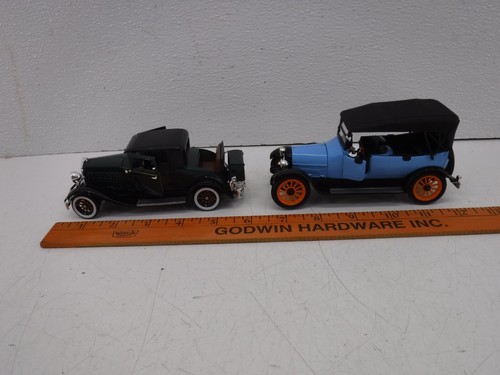 Signature Models 1917 REO Touring Blue And 1930 Diecast Car Excellent Condition