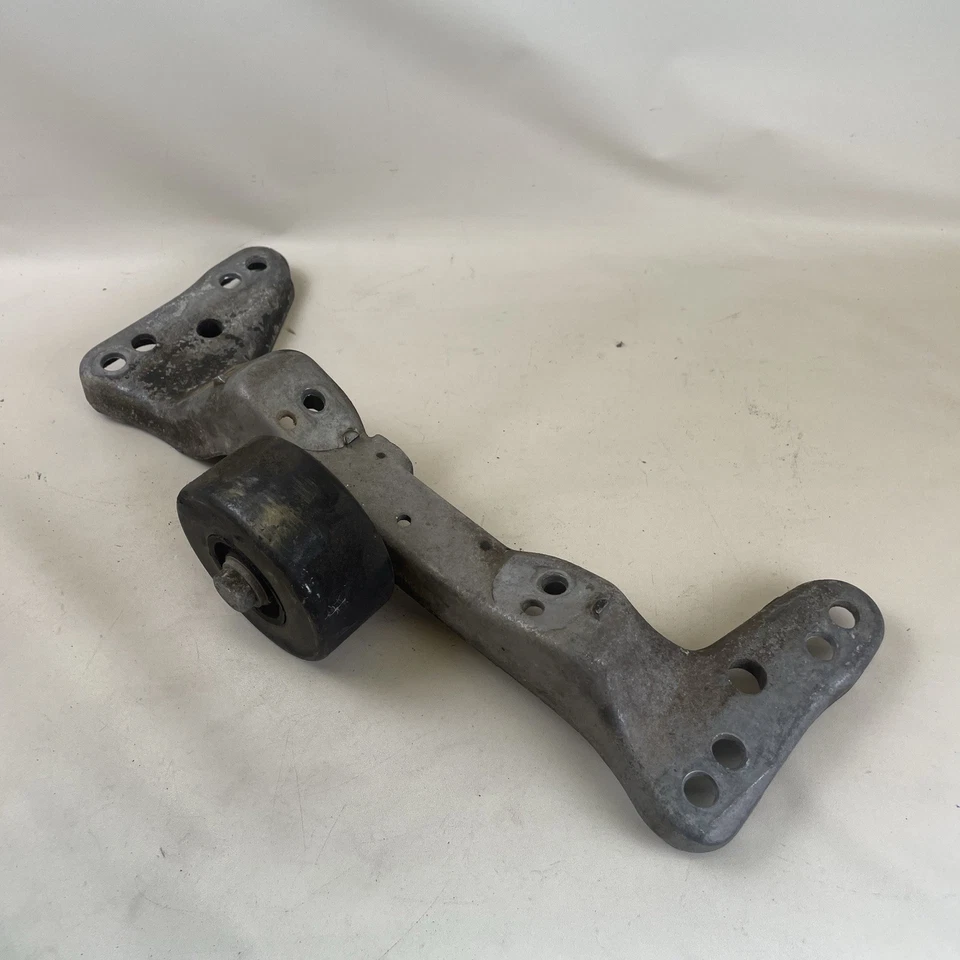 BMW E36 318i 320i 323i 325i 328i M3 ZF 1990-1999 montaje de transmisión OEM 1136499 Foto 2 de 4