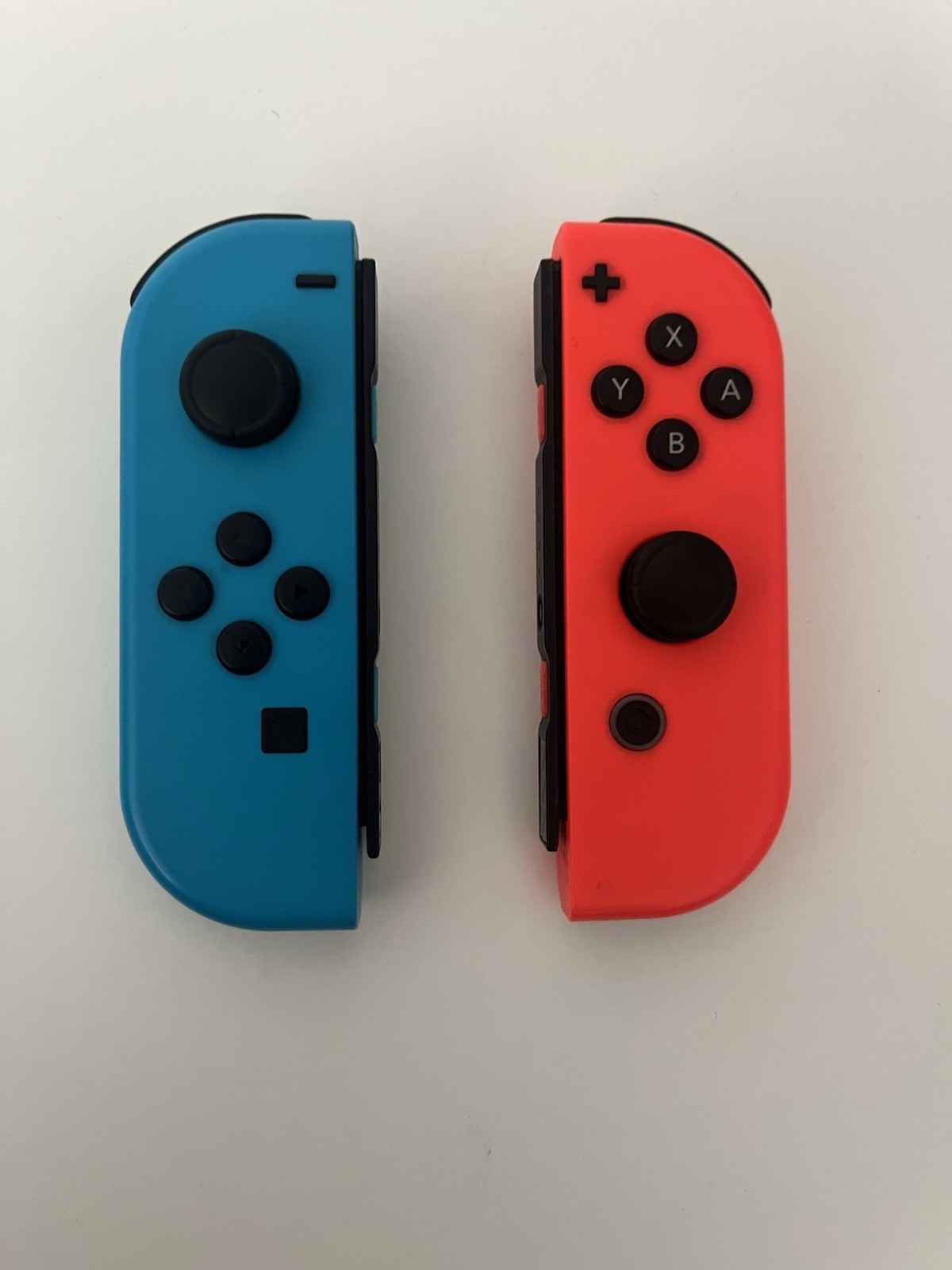 Nintendo Switch con Joy-Con 2019 Rosso e Blu - 045496452629 foto 3