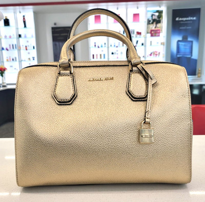 Michael Kors Mercer Pale Gold Medium Duffle Leather (MK-01)