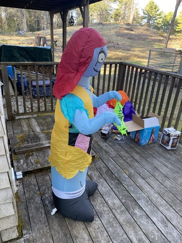 Gemmy Sally 5ft Inflatable Halloween Nightmare Before Christmas Disney LED - Picture 3 of 6