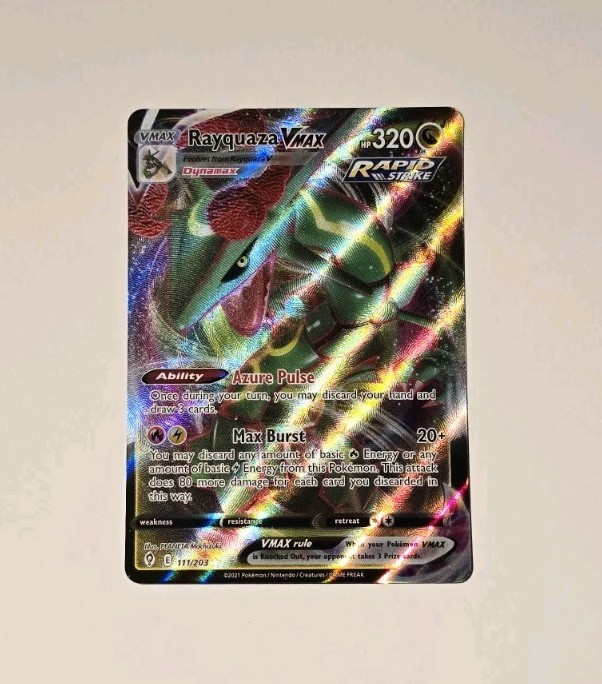 Pokemon Rayquaza VMAX 111/203 Evolving Skies NM
