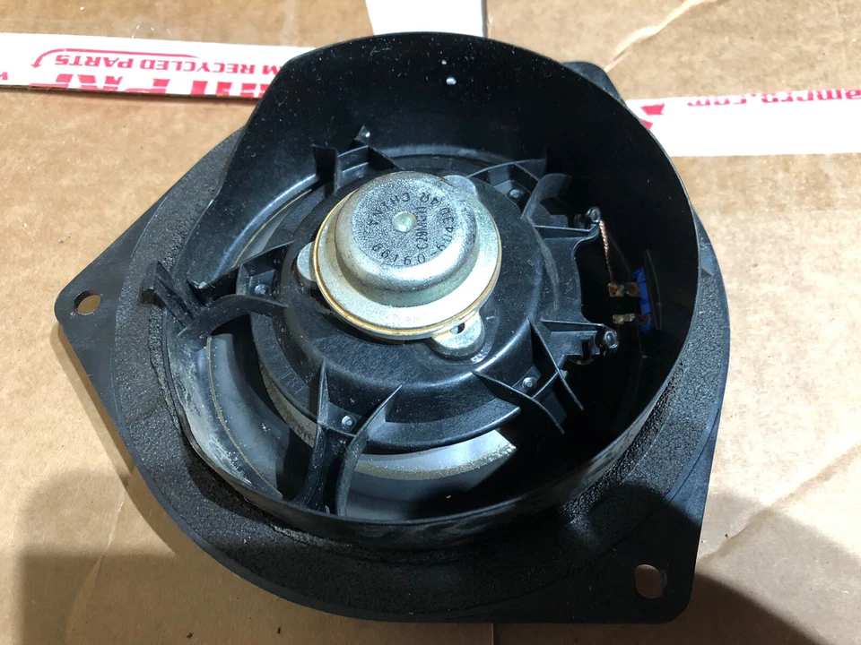 LEXUS GX460 LX570 驱动器或乘客后门扬声器 IS250/350 仅 22K 英里 — 第 2/4 张图片