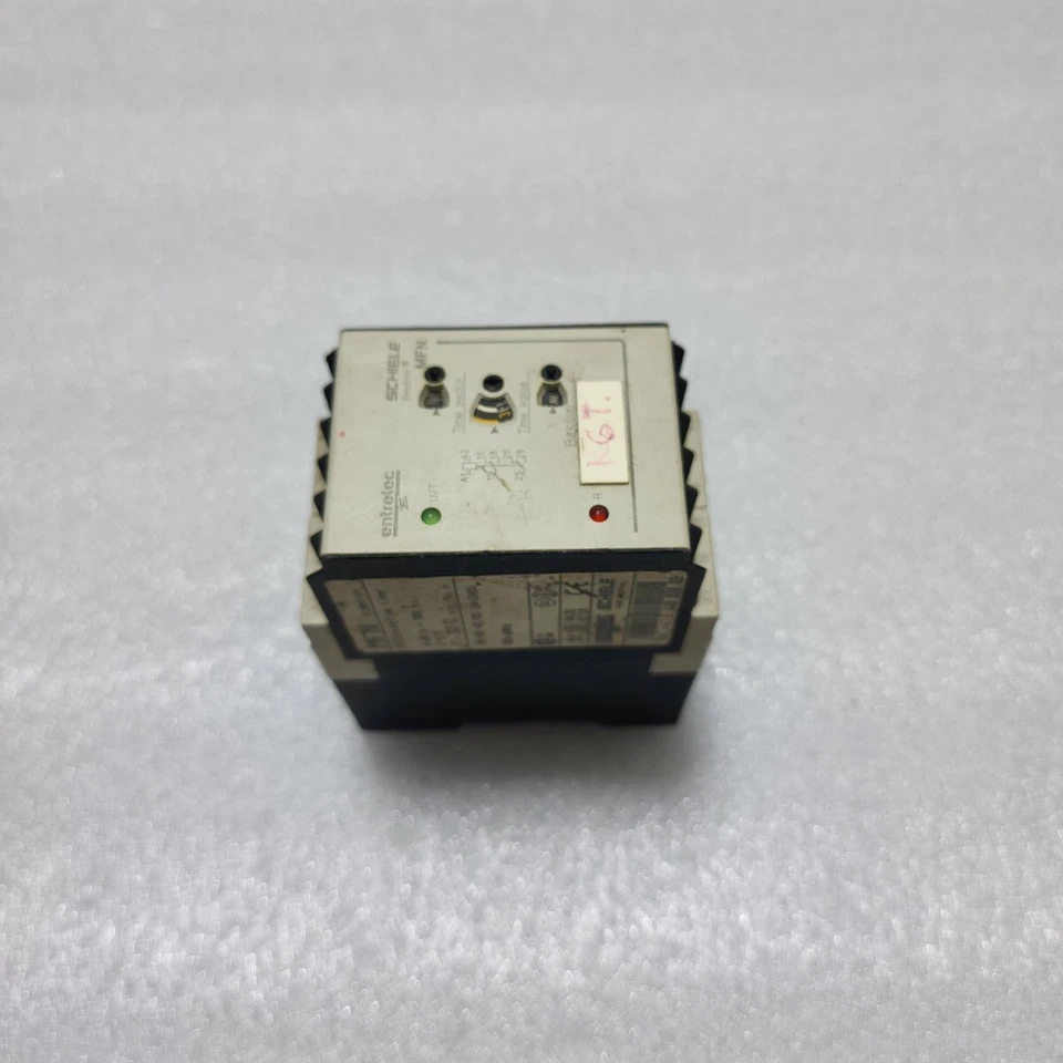 ENTRELEC SCHIELE MFN MULTIFUNKTIONS-ZEITSCHALTUHR 2.440.020.03 24-240V AC/DC - Bild 2 von 4