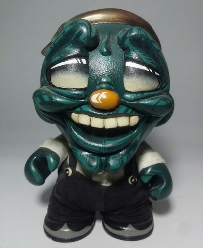 Crux - Custom 7" Munny Kidrobot  - Bild 1 von 11
