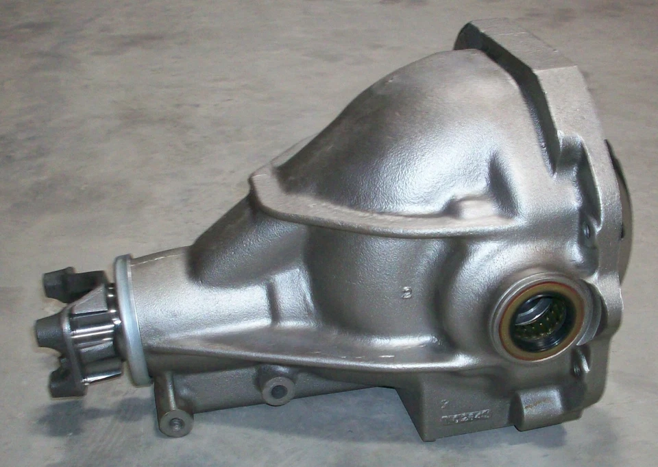 Chevy Corvette 1963-1979 completo 4,11 Posi tercer miembro carcasa diferencial NUEVO Foto 4 de 4