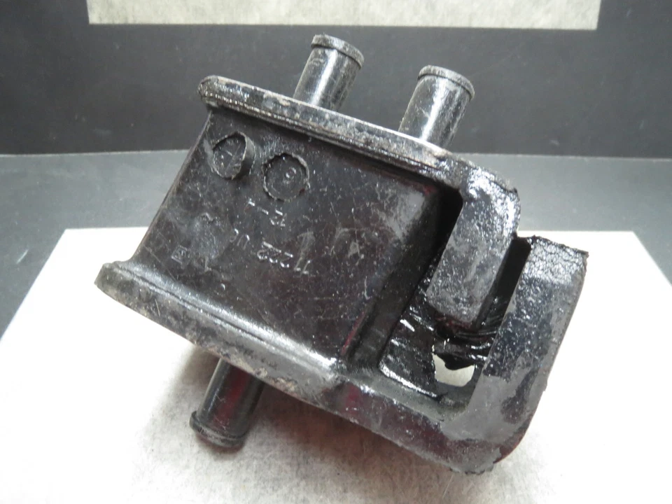 Montaje de motor delantero para Datsun Nissan 610 L20B 1974-1976 OEM - Hecho en Japón Foto 3 de 4