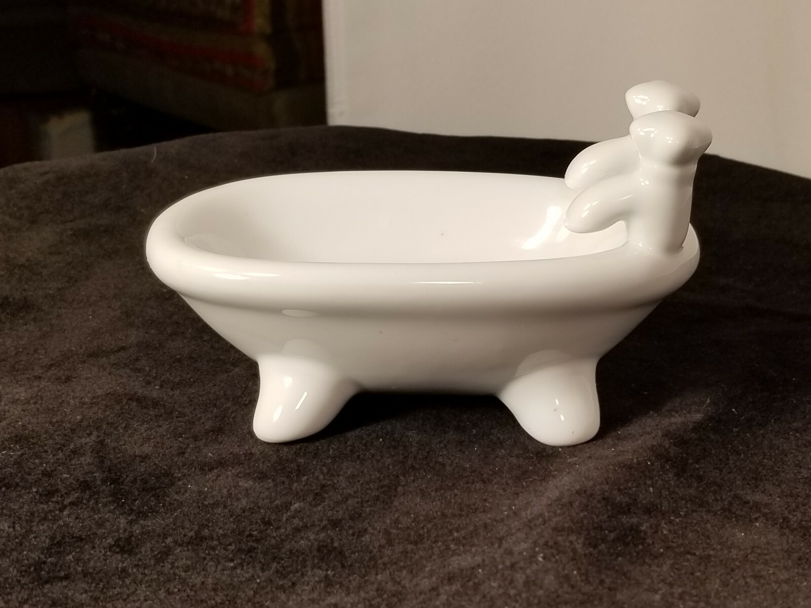 Picture 4 of 5
