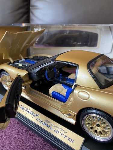 Maisto 1:18 31657 Guldstrand Signature Edition Corvette 2003 – Rare Metal Gold - Picture 15 of 24