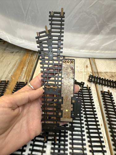 Vintage Atlas HO Scale Right Switch & 9 Long Straight Tracks 1 Short Track - Picture 3 of 10