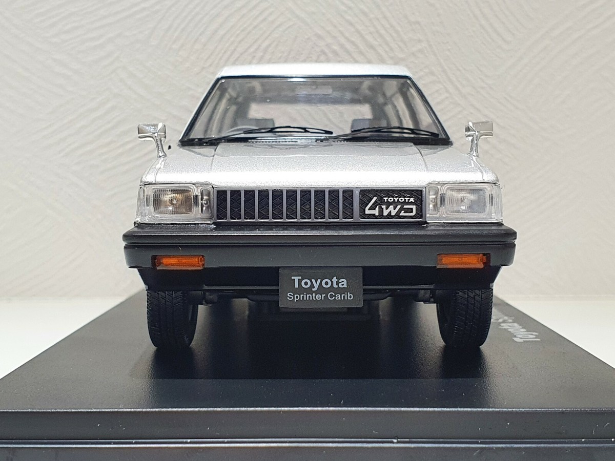 1/24 Hachette 1982 TOYOTA SPRINTER CARIB 4WD SILVER/BLUE Japan ltd