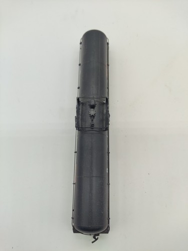 LIMA HO Scale Burlington Tank Car - Picture 5 of 5