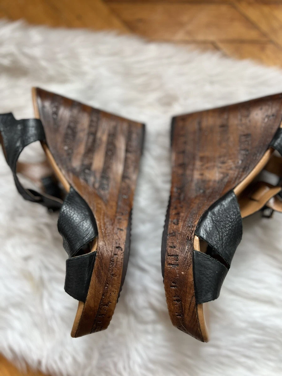 Calisto sandals top