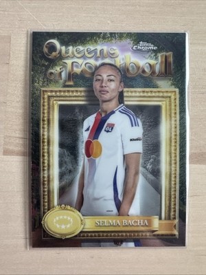 Topps Chrome UWCL 2024/25 Salma Bacha Queens of Football Insert Lyon