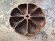 Vintage Cast Iron Cobbler Divided Tray Parts Dish Nail Tack Cup