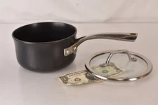 Calphalon Signature Nonstick 2QT/1.9 L Saucepan w/Glass Lid Model 8702