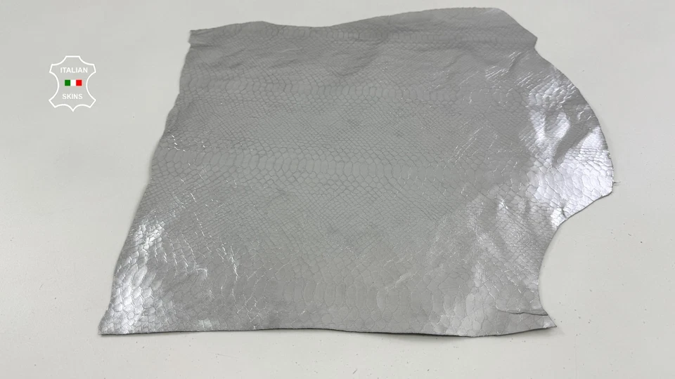 METALLIC SILVER COATED SNAKE PRINT CRINKLED ON Goatskin Leather 3sqf 0.9mm C6450 - Image 2 of 4