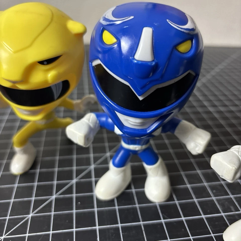 5 figuras coleccionables Mighty Morphin Power Rangers de Burger King Foto 4 de 4