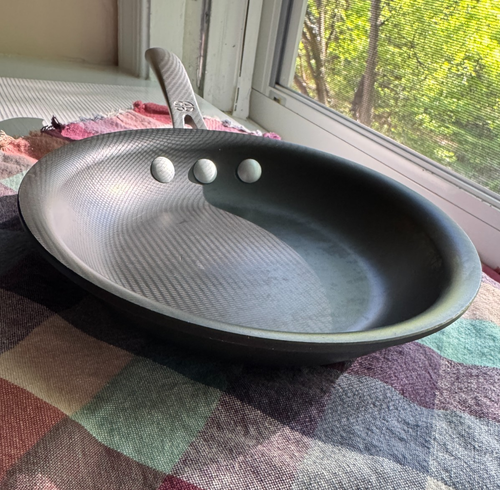 VINTAGE Set di 3 Calphalon: 141 4 QT Pot, 1388 8" Skillet, 8702 1/2 2 1/2 QT Pot - Foto 14 di 16