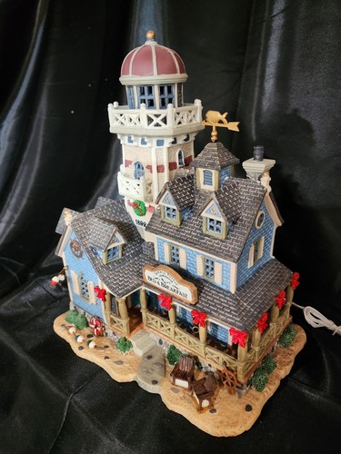 Lemax Plymouth Corners "Whale Point Lighthouse Bed & Breakfast" - Imagen 13 de 15