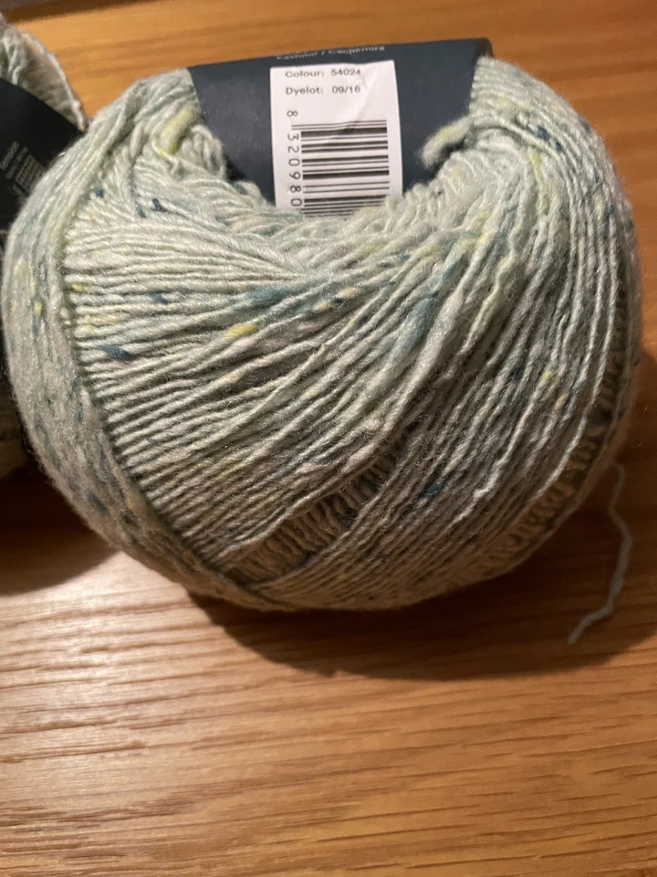 2 balls x 100g Debbie Bliss Fine Donegal Tweed in Light Blue Green ( Moy?) 54024 - Image 4 of 4