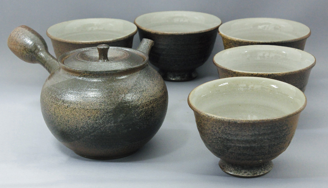 Japanese Kyusu Teaset - HOKUJO - 1pot & 5yunomi cups with wooden box Japanese Kyusu Teaset - HOKUJO - 1pot & 5yunomi cups with wooden box
