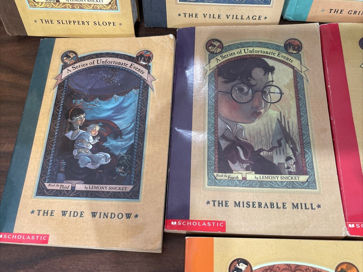 A Series of Unfortunate Events 10巻セット ＋1 Set of A Series of Unfortunate Events Books 10-13:Book 10