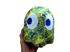PAC-MAN Ghost 7" Plush Bandai Toy Factory Yellow Blue Graphics EUC Clean pillow