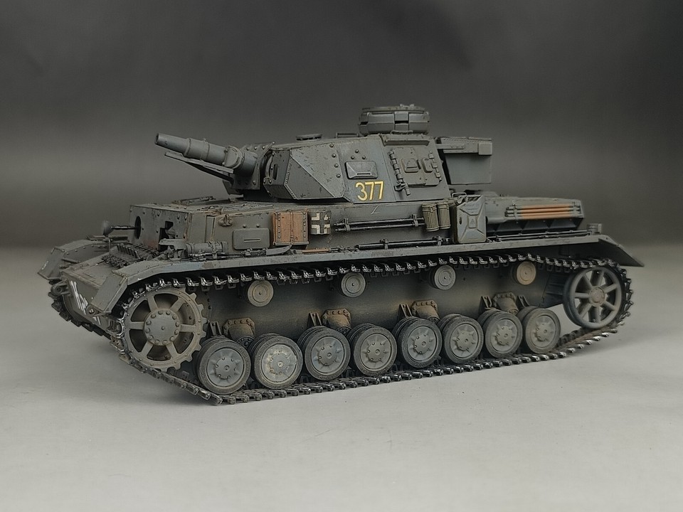 WAR PARK MINIATURES - Char Allemand Panzer IV F1 Gris - Échelle 1/30 AX031