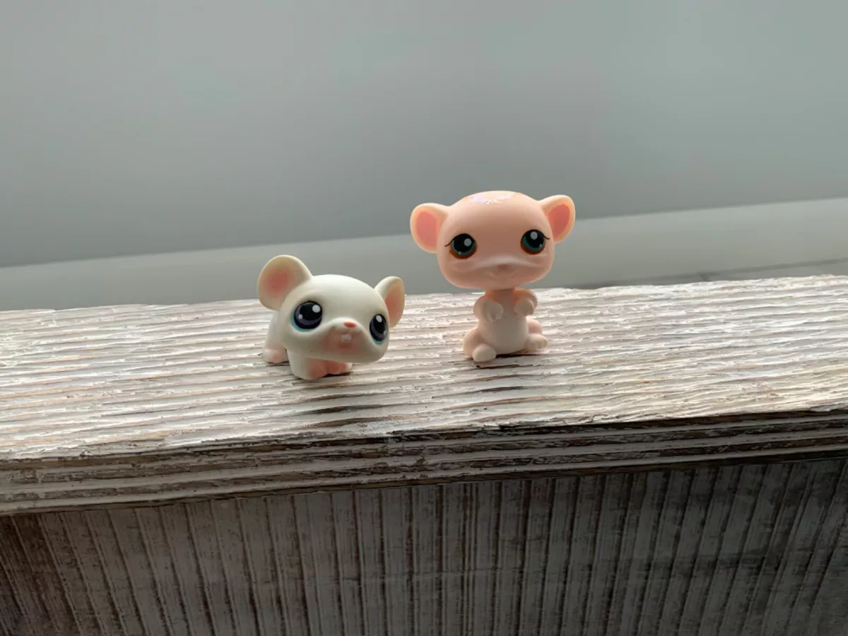VINTAGE RARE LITTLEST PET SHOP WHITE MOUSE 2004 30 PURPLE EYE 2006 243 MICE