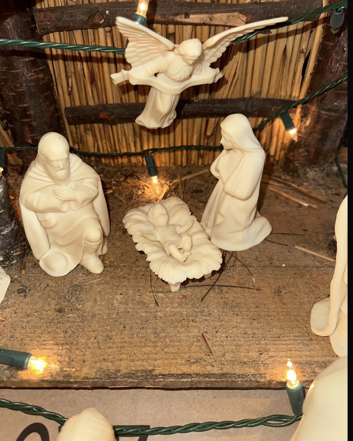 Vintage West Germany Nativity Set Stable W/Lights + 17 Molded Plastic