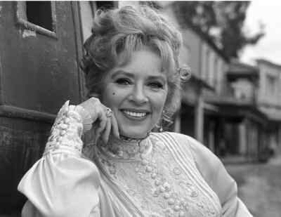 Amanda Blake as Miss Kitty Gunsmoke Old TV Show Picture Photo Print 11'' x 17''