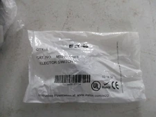 NEW IN BAG EATON M22S-WRK3 SELECTOR SWITCH 3 POS FREE SHIPPING 