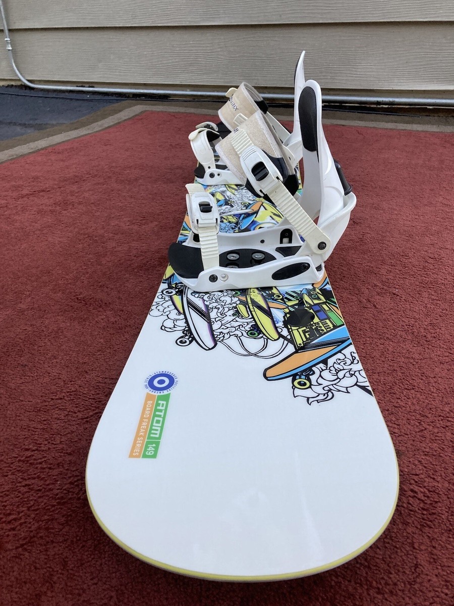 NEW Atom Freak 149 cm Snowboard W/ USED Matrix Large NEW Atom Freak 149 cm Snowboard W/ USED Matrix Large