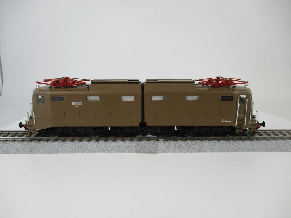 Roco Spur H0 63627 Elektrolokomotive E 645.104 der FS Analog in EVP FB013 - Bild 2 von 4