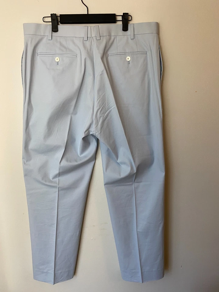 Lauren Ralph Lauren Men’s 44R Slim Fit Powder Blue Cotton Suit - Image 4 of 4