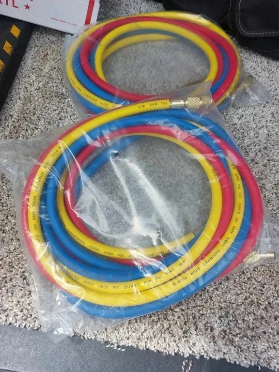 Manguera Yellow Jacket 29986 Plus II 1/4" con Válvula de Bola Compacta, 72" (Pack de 3)! Foto 3 de 4