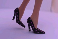 Newly Deboxed Barbie Basics Black  Pink Pumps High Heels Model Muse Shoes