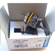 Omron E6A2-CW3C 500P/R Rotary Encoder New One Free Shipping E6A2CW3C
