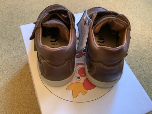 Ricosta 'Zach' Brown Nubuck Leather WATERPROOF Ankle Boots, UK 4 / EUR 20 - £64 - Picture 4 of 7