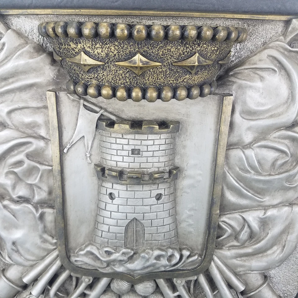 Placa de parede castelo Toscano Designs 17" brasão suspenso escudo arte decoração 3D - Imagem 2 de 4