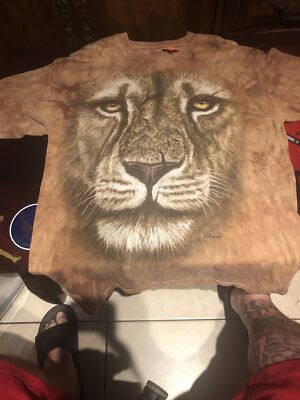 The Mountain 2011 Men's Tie-Dyed T-Shirt Size Large Lion Graphic Bin82